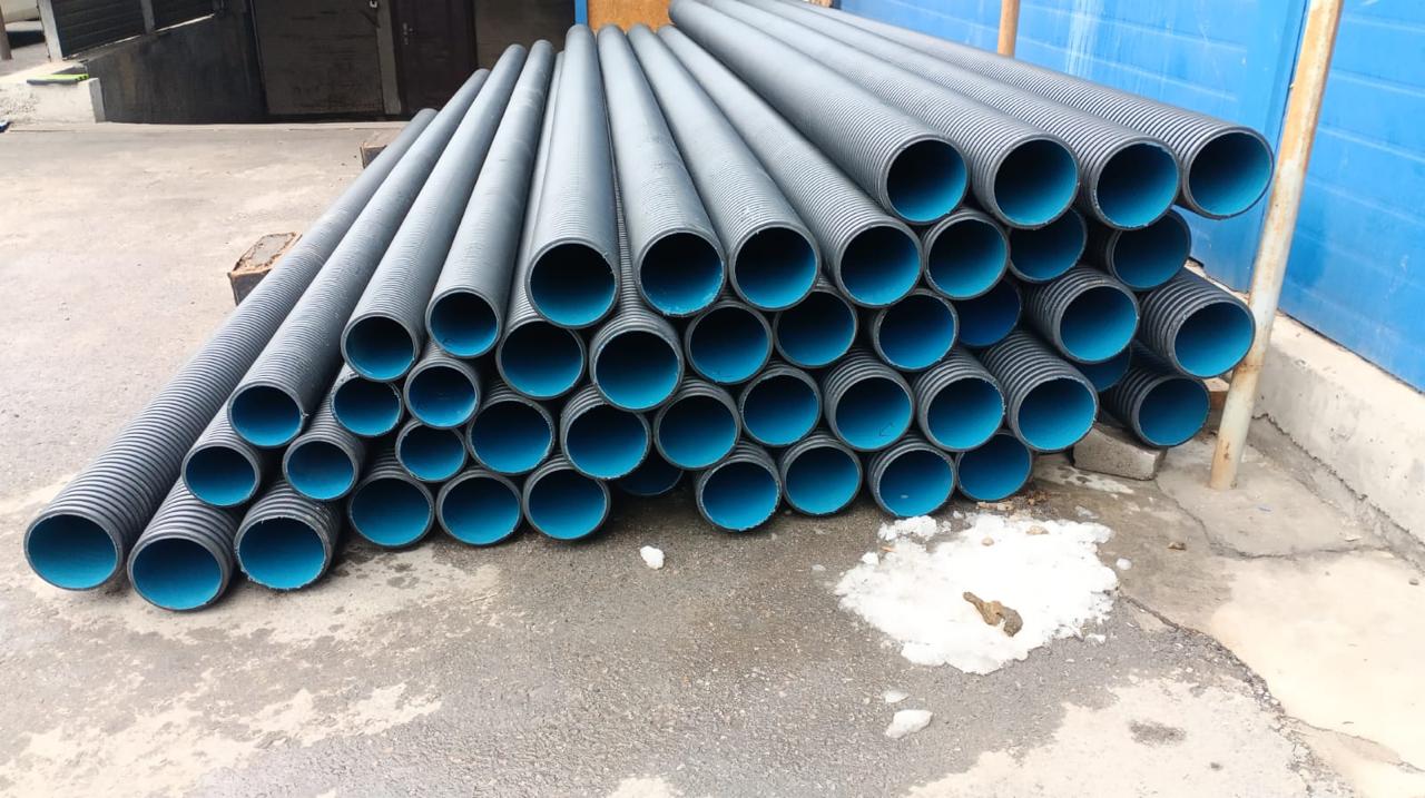 Труба полиэтиленовая гофрированная  ф250/216мм